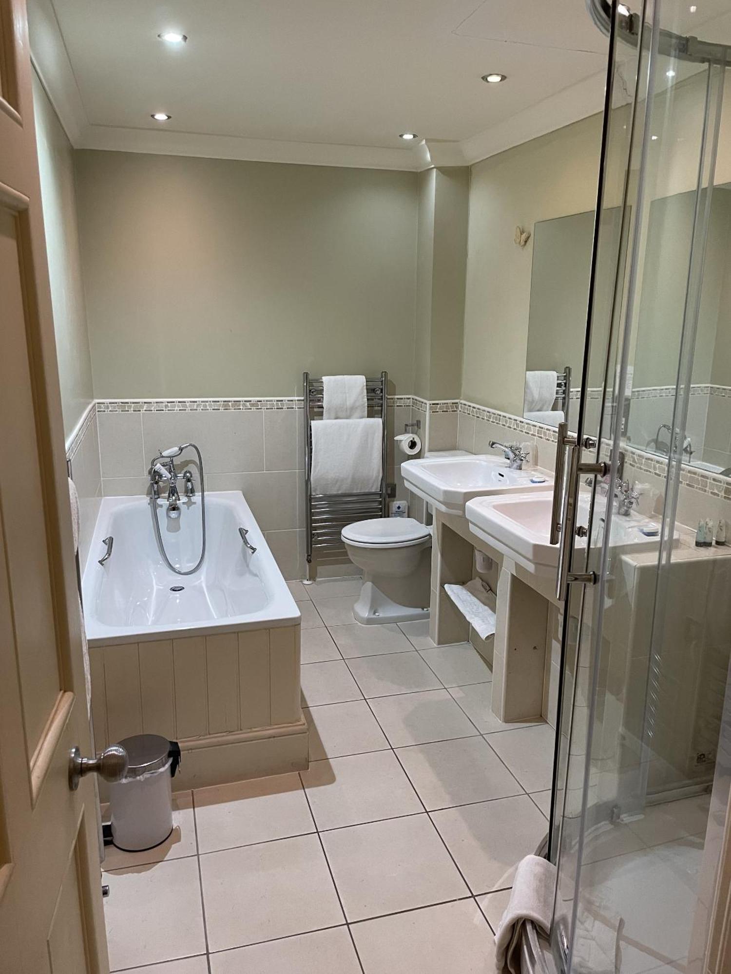 The Commercial Bar & Hotel Chester Rom bilde